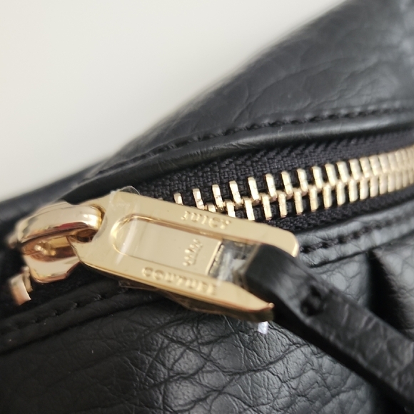 Juicy Couture Black Vegan Leather Fanny Pack / Belt Bag – Gold Logo - Picture 3 of 11